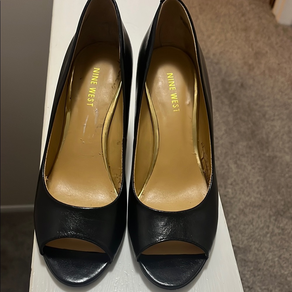 Nine West Black Peep Toe Heels 7m